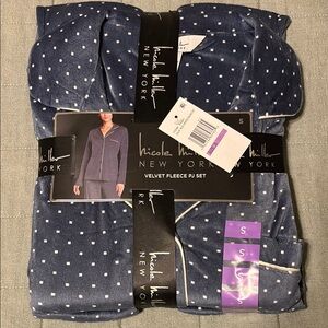 Nicole Miller Blue Polka Dot Pajama Set